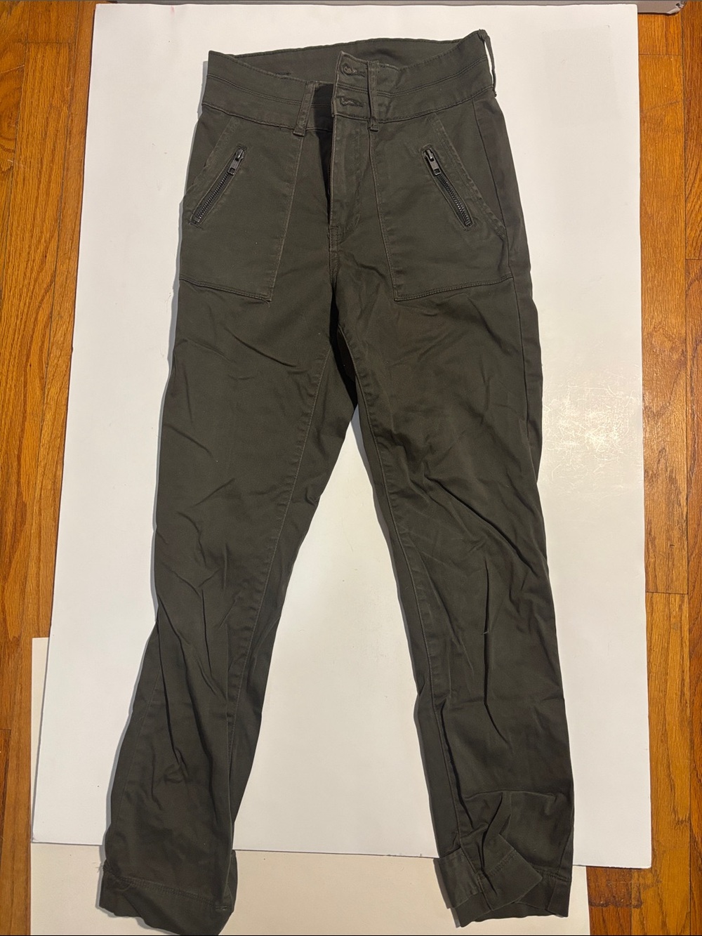 Kut from the Kloth Olive Cargo Zip-Pocket high rise ankle straight leg Pants